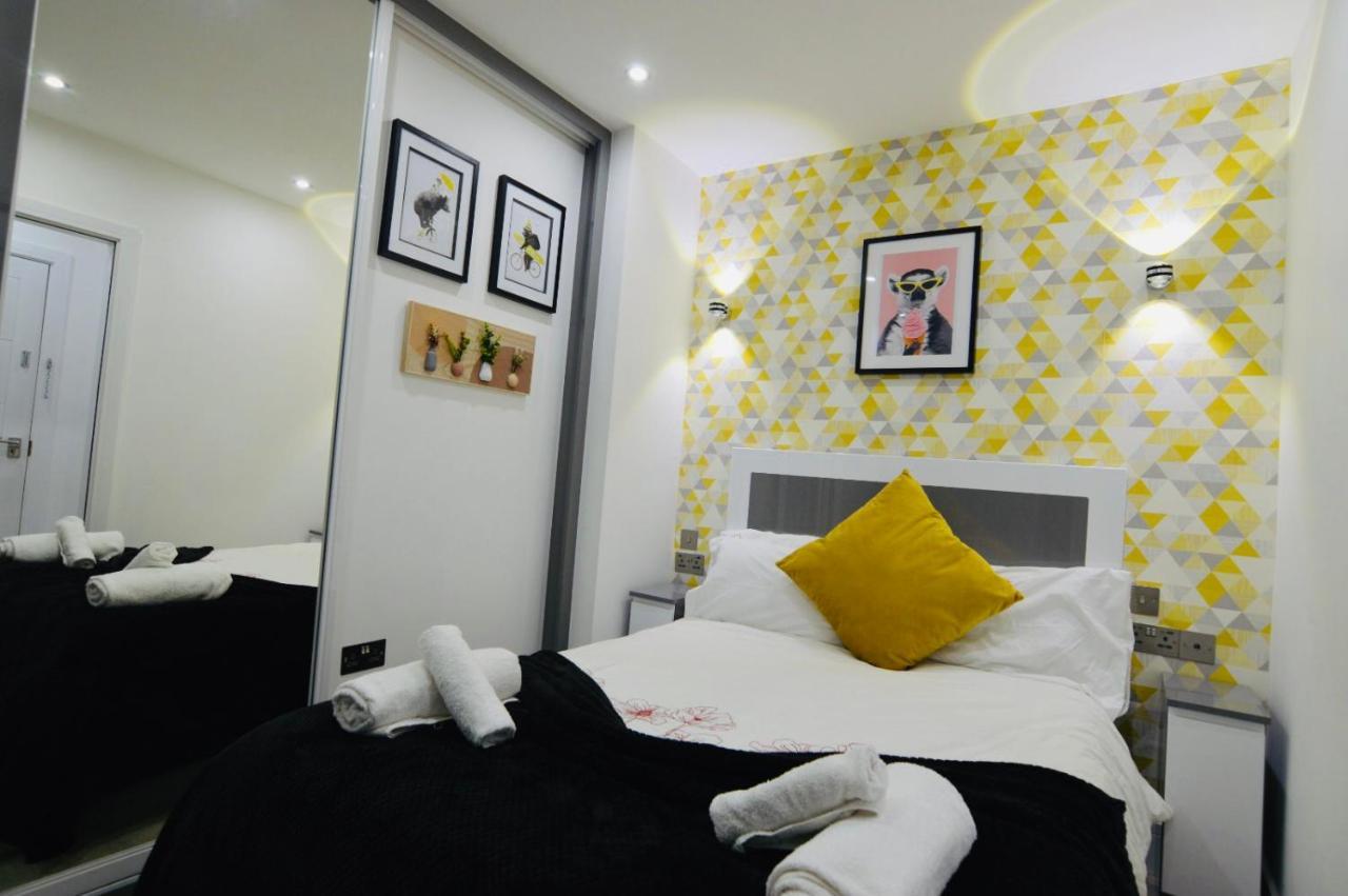 Executive Central Self Contained Flat By Cozynest Ридинг Экстерьер фото